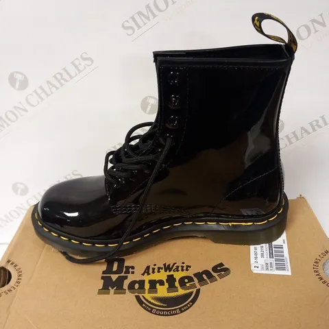 BOXED DR MARTENS PATENT LAMPER SIZE 6.5