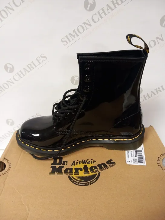 BOXED DR MARTENS PATENT LAMPER SIZE 6.5