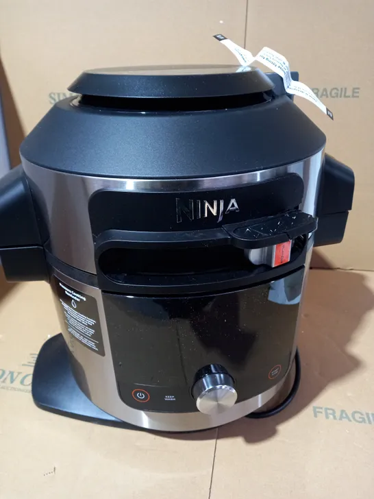 NINJA FOODI SMARTLID MULTI COOKER 