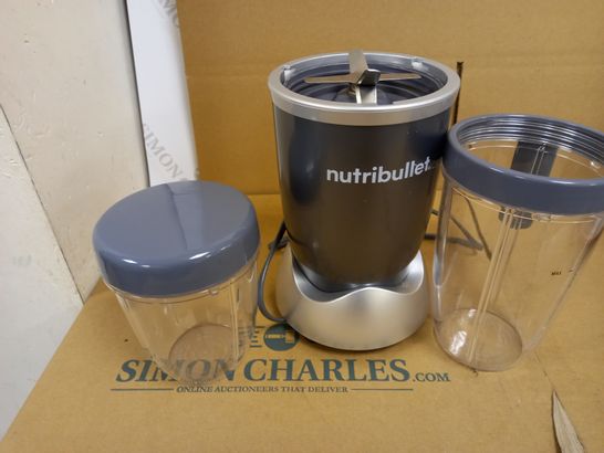 NUTRIBULLET 600 BLENDER 