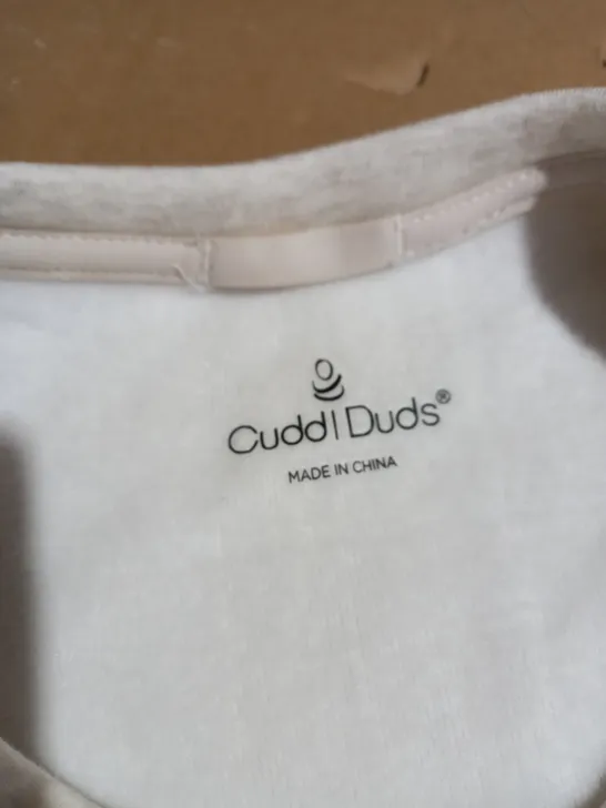 CUDDL DUDS CREAM SUPER SOFT SWEATER WITH FRONT POCKET AND THUMB HOLE DETAIL SIZE M