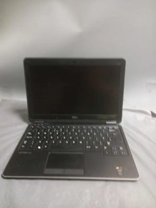 DELL LATITUDE E7240 LAPTOP 