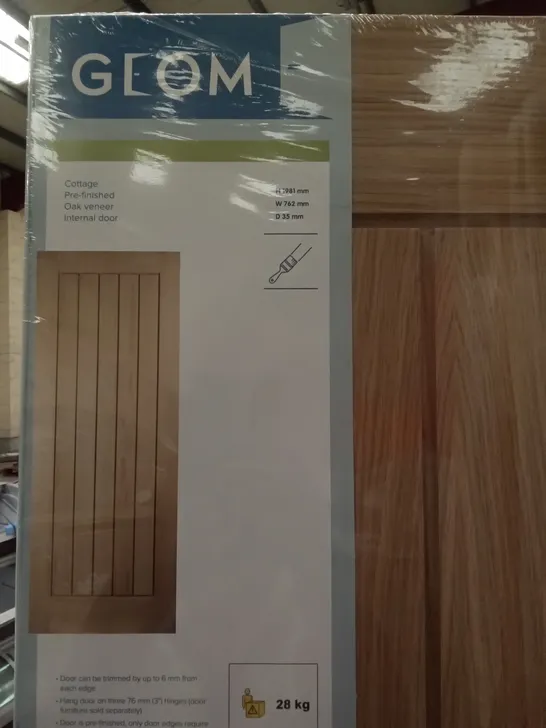 PACKAGED 1981 X 762MM COTTAGE PRE FINISHED OAK VENEER INTERNAL DOOR