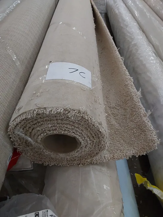 ROLL OF QUALITY CARPET // SIZE UNSPECIFIED 