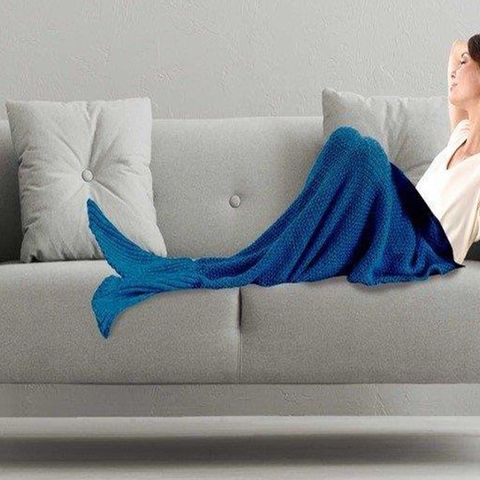 LOT OF APPROXIMATELY 12 BRAND NEW GAVENO CAVAILIA MERMAID KNITTED THROWS 90 X 180CM IN OCEAN BLUE