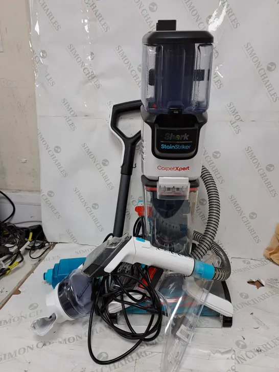 OUTLET SHARK CARPET XPERT DEEP CARPET CLEANER STRIKER EX200UK - COLLECTION ONLY