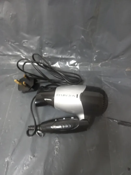 REMINGTON FOLDABLE TRAVEL HAIRDRYER