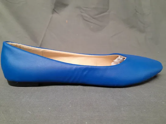 BOXED PAIR OF DESIGNER CLOSED TOE SLIP-ON SHOES IN BLUE EU SIZE 36