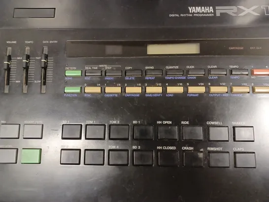 UNBOXED YAMAHA RX11 DIGITAL RHYTHM PROGRAMMER