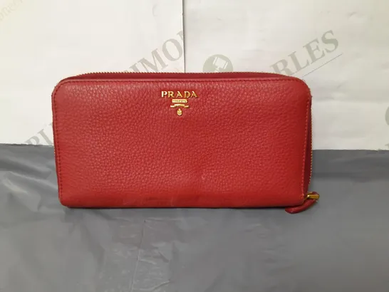 LADIES PRADA RED PURSE 