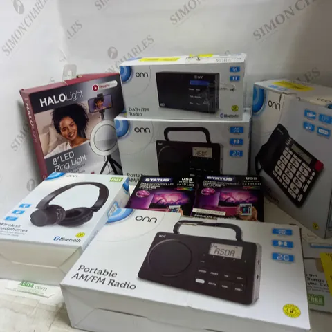 LOT OF ASSORTED ITEMS TO INCLUDE HEADPHONES, RADIOS AND LED RING LIGHT