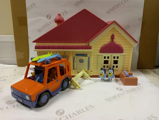 BLUEY PLAYHOUSE WITH TOY CAR & 3 FIGURES