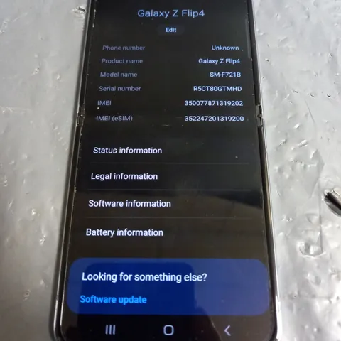 SAMSUNG GALAXY Z FLIP 4 SMARTPHONE 