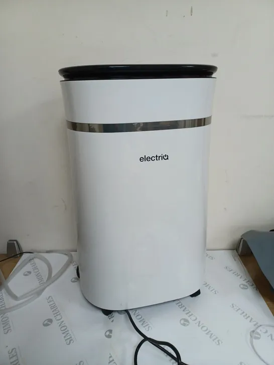 ELECTRIQ 12L LOW ENERGY DEHUMIDIFIER 