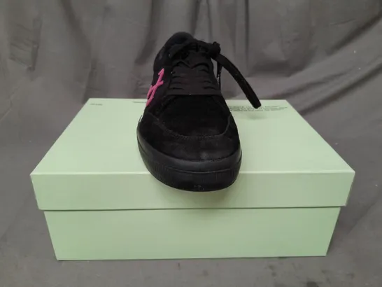 BOXED PAIR OF OFF-WHITE SHOES IN BLACK/WHITE/FUCHSIA EU SIZE 44