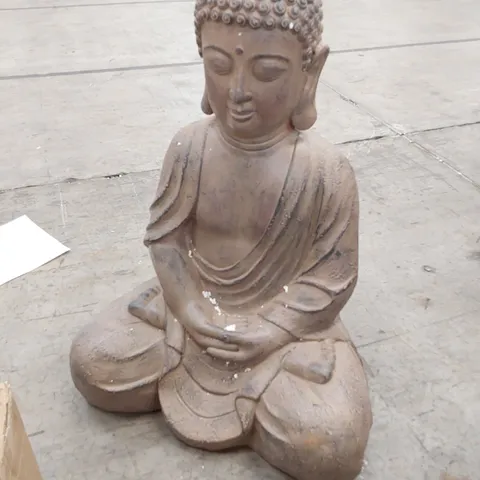 BOXED LARGE SITTING BUDHA FIGURE