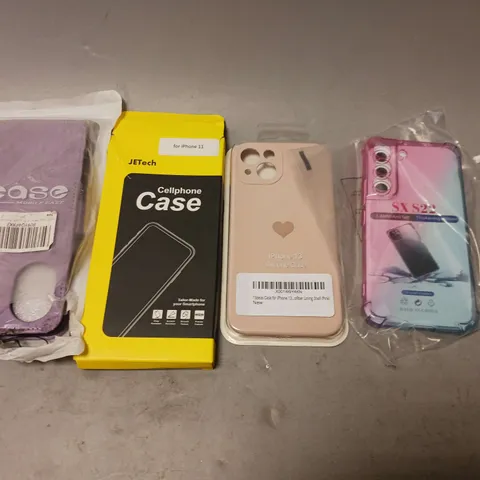 BOXED LOT OF APPROXIMATELY 25 MOBILE PHONE CASES TO INCLUDE SAMSUNG AND IPHONE. VARIOUS COLOURS AND SIZES.