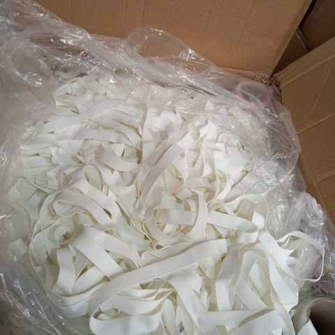 BOX OF A LARGE QUANTITY OF ASSORTED PLAIN WHITE WOVEN 20MM ELASTIC 