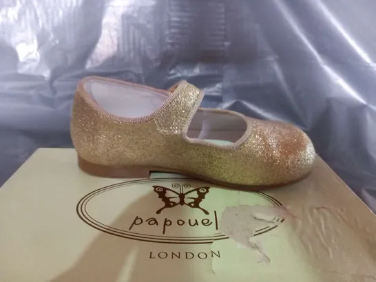 BOXED PAPOUEL CATALINA GLITTERY GOLD CASUALS SIZE KIDS 25