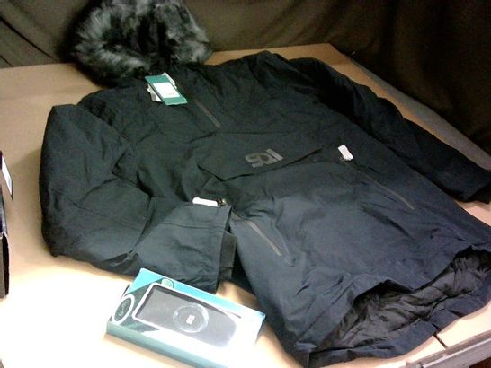 SQI BLACK HOODED JACKET AND CHARGER - M