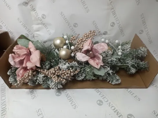 FROSTED ROSE PRE-LIT TEARDROP CHRISTMAS WREATH RRP £25