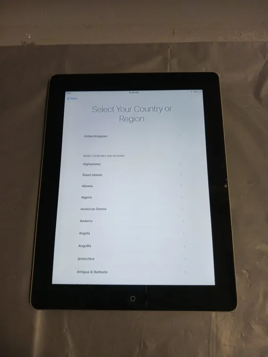 APPLE IPAD 4TH GENERATION TABLET A1458 IN SILVER