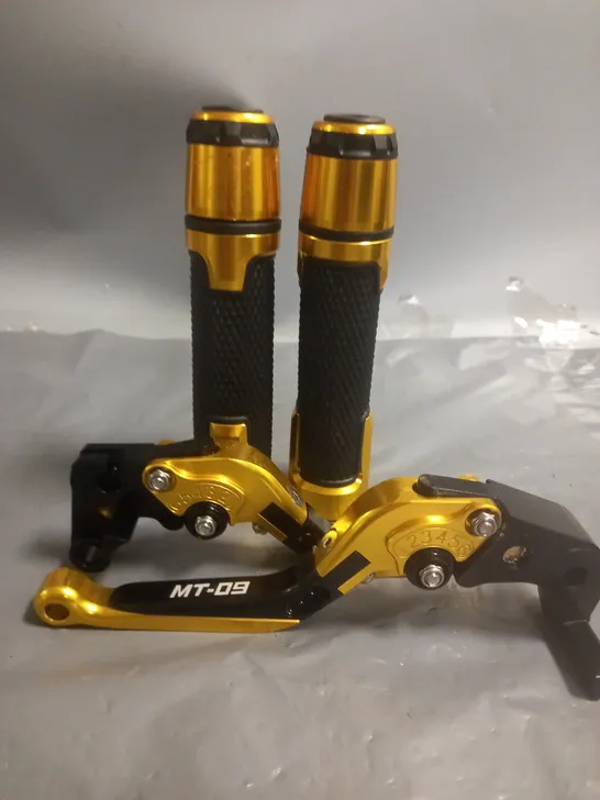 SET OF 2 BRAKES AND HANDLE GRIPS 