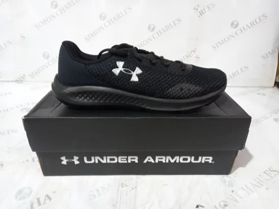 UNDER ARMOUR UAW CHARGED PURSUIT 3 SIZE 7