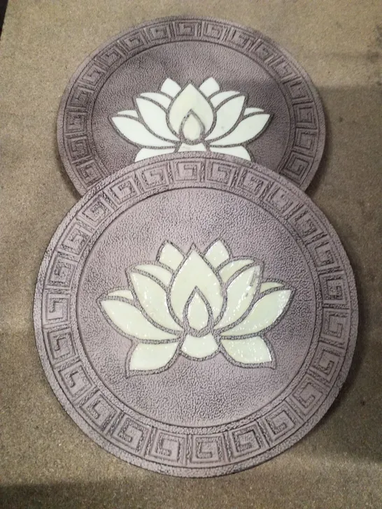 BOXED SET OF 2 FLUORESCENCE STEPPING STONES - LOTUS