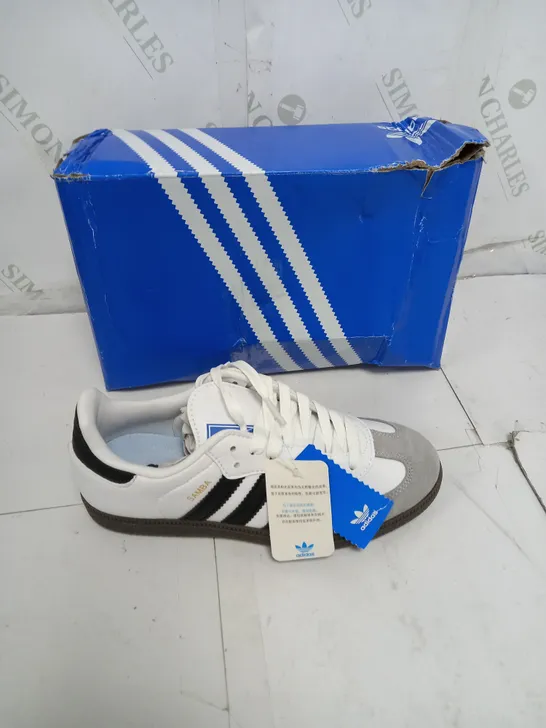 BOXED PAIR OF ADIDAS SAMBA OG UK 4 1/2