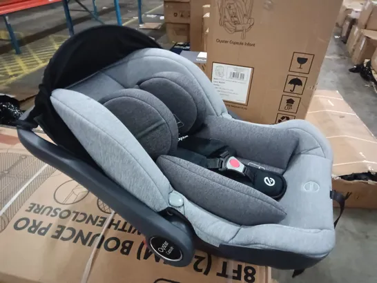 OYSTER CAPSULE INFANT CAR SEAT