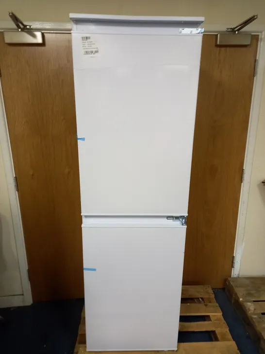 SIA 50/50 INTERGRATED WHITE BUILT IN FRIDGE FREEZER COLLECTION ONLY