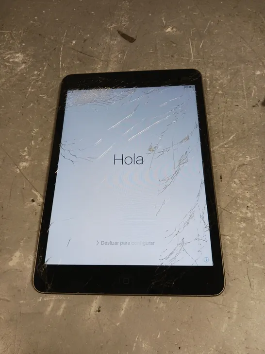 APPLE IPAD MINI GREY - MODEL A1432 