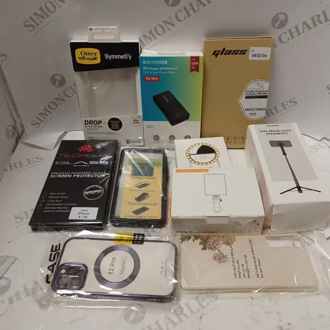 APPROXIMATELY 20 ASSORTED ITEMS TO INCLUDE PHONE CASES, POWERBANKS AND TEMPERED GLASS