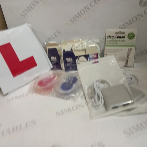 LOT OF APPROXIMATELY 15 ASSORTED HOUSEHOLD ITEMS, TO INCLUDE DP/HDMI CONVERTER, HEEL CUPS, FILTER TIPS, ETC
