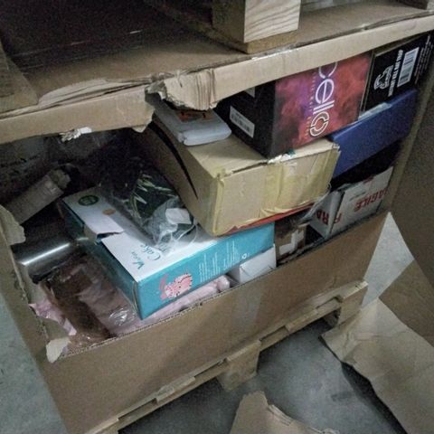 PALLET OF APPROXIMATELY 182 ASSORTED HOUSEHOLD PRODUCTS TO INCLUDE FUIISTAR MANDOLINE&SPIRAL SLICER, BILL.F KNIFE BLOCK SET, BEST GIFTS PROJECTION LAMP, CLARKE WOODWORKER ETC
