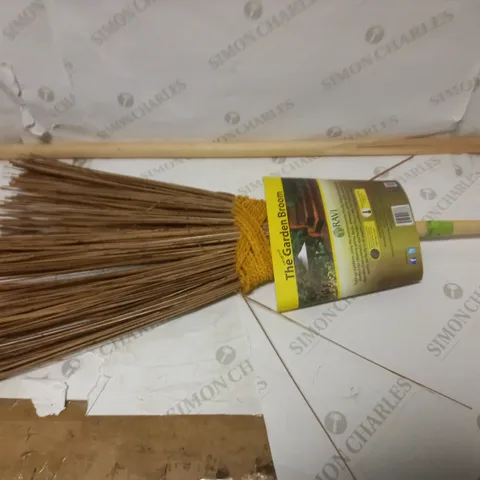 THE ORIGINAL GARDEN BROOM