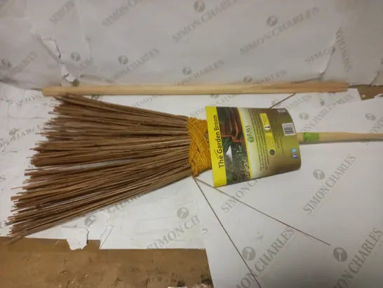 THE ORIGINAL GARDEN BROOM