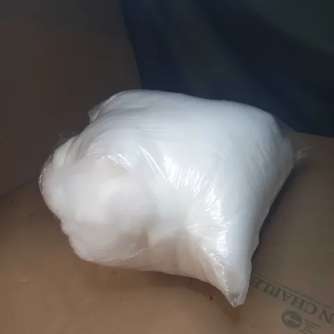 LARGE BAG OF COTTON/WOOL