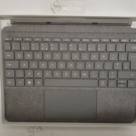 MICROSOFT SURFACE GO SIGNATURE TYPE COVER