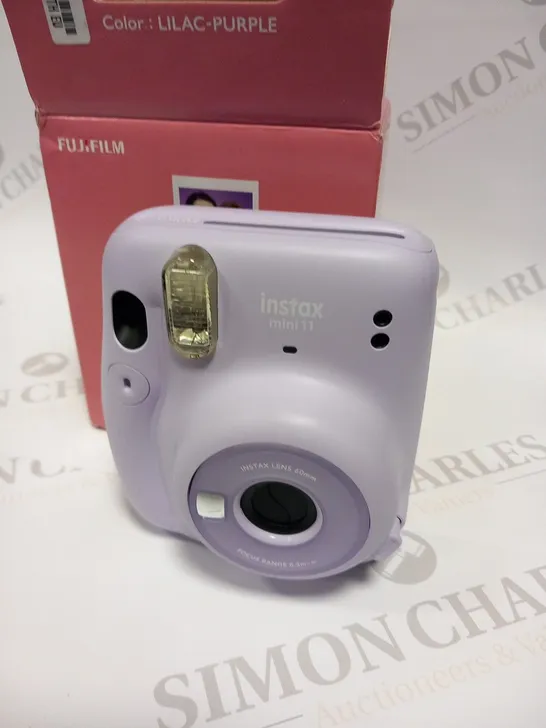 BOXED FUJI FILM INSTAX MINI 11 INSTANT CAMERA