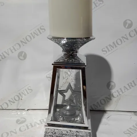 JULIEN MACDONALD FLAMELESS CANDLE HOLDER WITH SWIRLING GLITTER CHRISTMAS TREE 