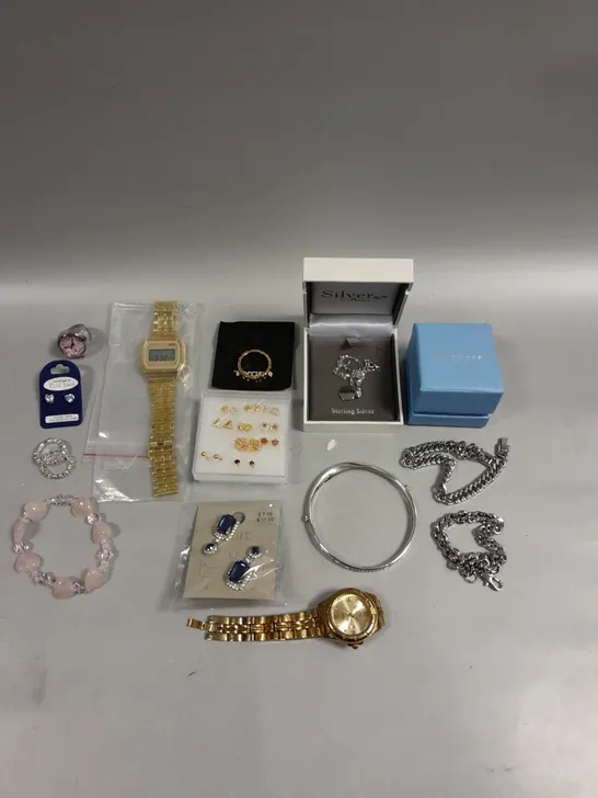 APPROXIMATELY 30 ASSORTED JEWELLERY PRODUCTS TO INCLUDE RINGS, BRACELETS, WATCHES ETC 