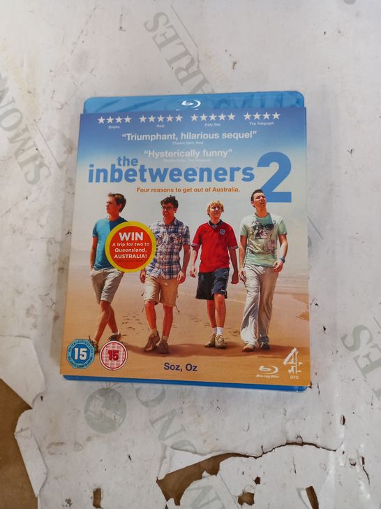 LOT OF APPROX 37 'THE INBETWEENERS 2' BLU-RAY FILMS