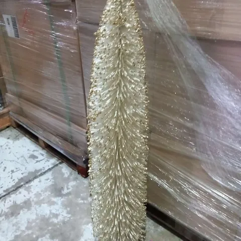 PALLET OF APPROXIMATELY 12 BRAND NEW HOME 114CM GOLD TIPS TREES