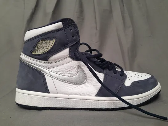 PAIR OF NIKE AIR JORDAN SHOES IN NAVY/WHITE/SILVER UK SIZE 9