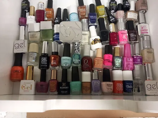 APPROXIMATELY 90 ASSORTED NAIL VARNISH/GELS TO INCLUDE; ORLY, MAX FACTOR, HOLO TACO, NAILS INC, CRYSTAL NAILS, COLORSTAY, THE GEL BOTTLE AND NAILKIND