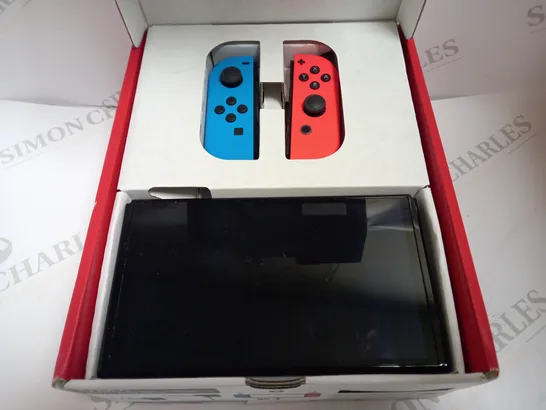 NINTENDO SWITCH OLED MODEL