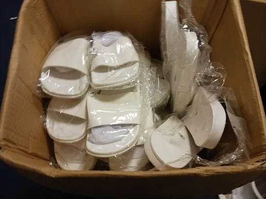 LOT OF 12 PAIRS OF WHITE LEATHER LOOK SLIDERS - VARIOUS SIZES