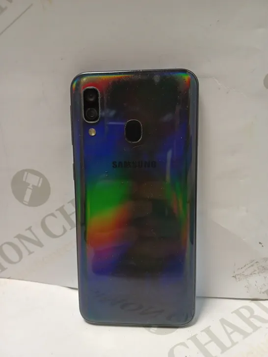 BOXED SAMSUNG GALAXY A40 SMARTPHONE 